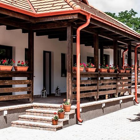 Boroka Vendeghaz Toalmas Otel Dış mekan fotoğraf